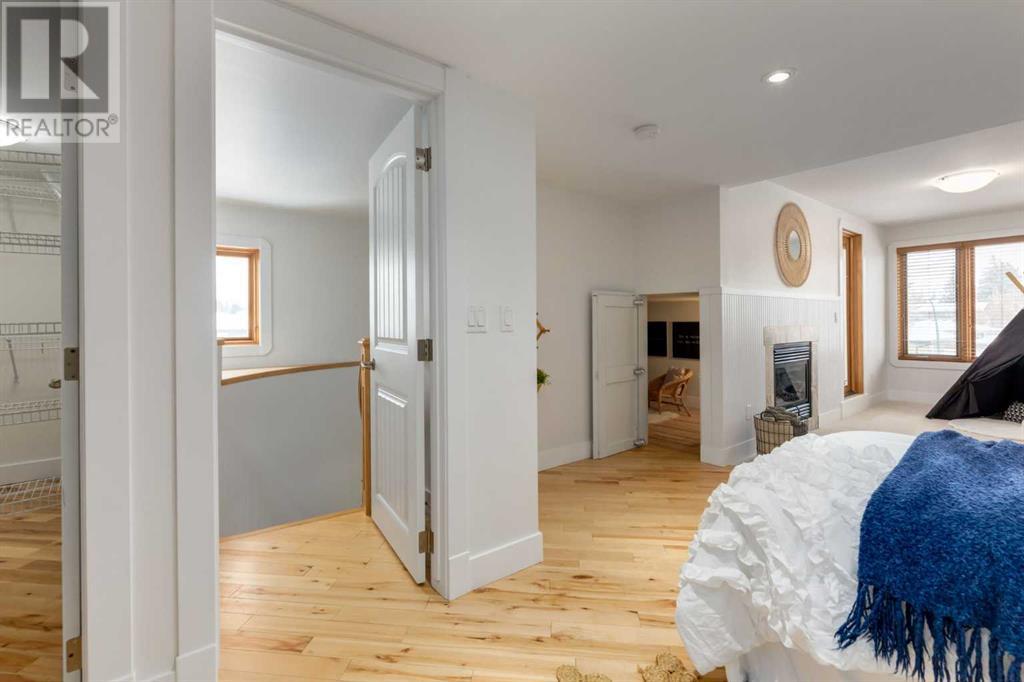 Single Family House for Sale in   Avenue SW Richmond Calgary 