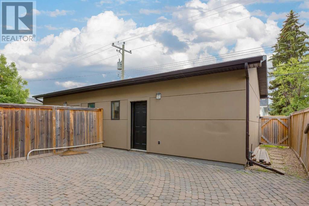 Single Family House for Sale in   Avenue SW Richmond Calgary 