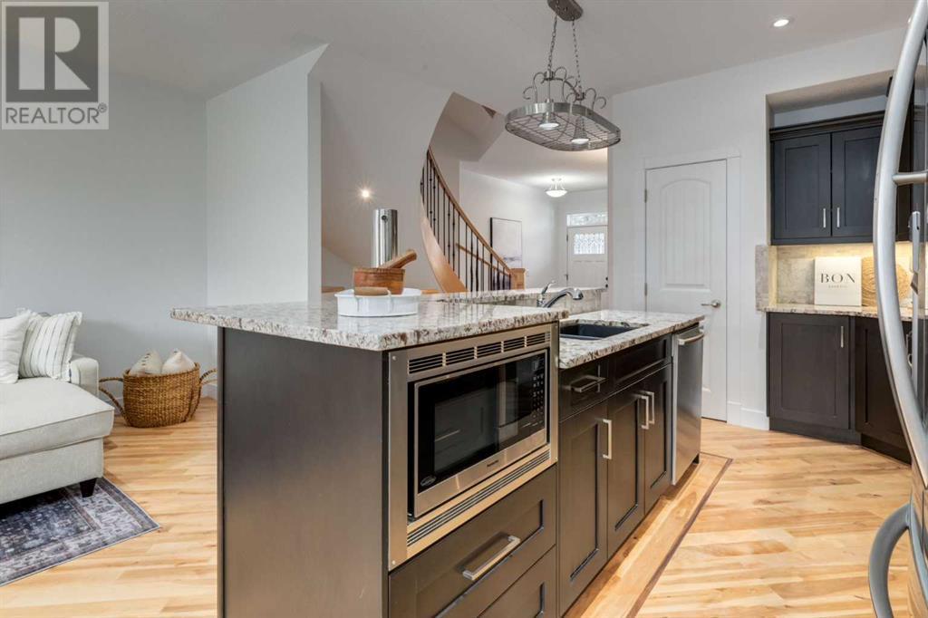 Single Family House for Sale in   Avenue SW Richmond Calgary 