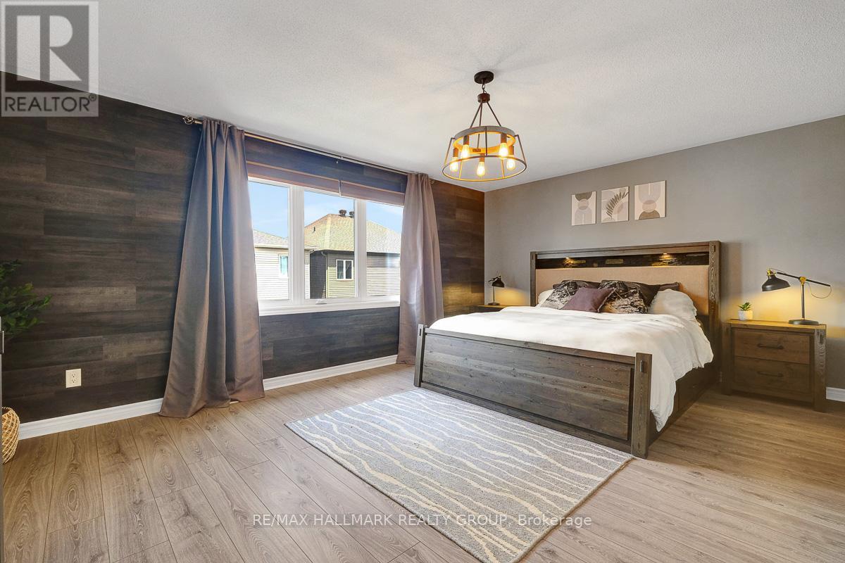 Photo 10 of 78 Russet Terrace, Ottawa ON