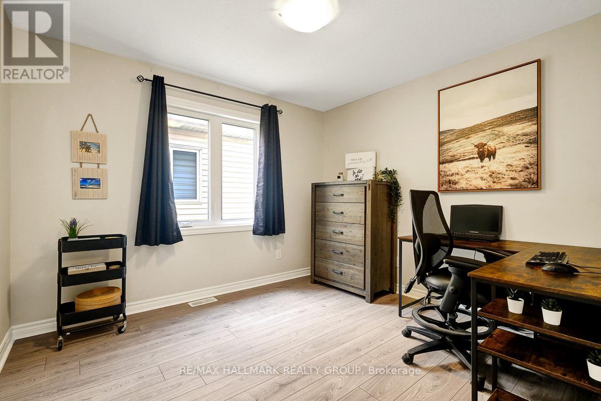 Photo 19 of 78 Russet Terrace, Ottawa ON