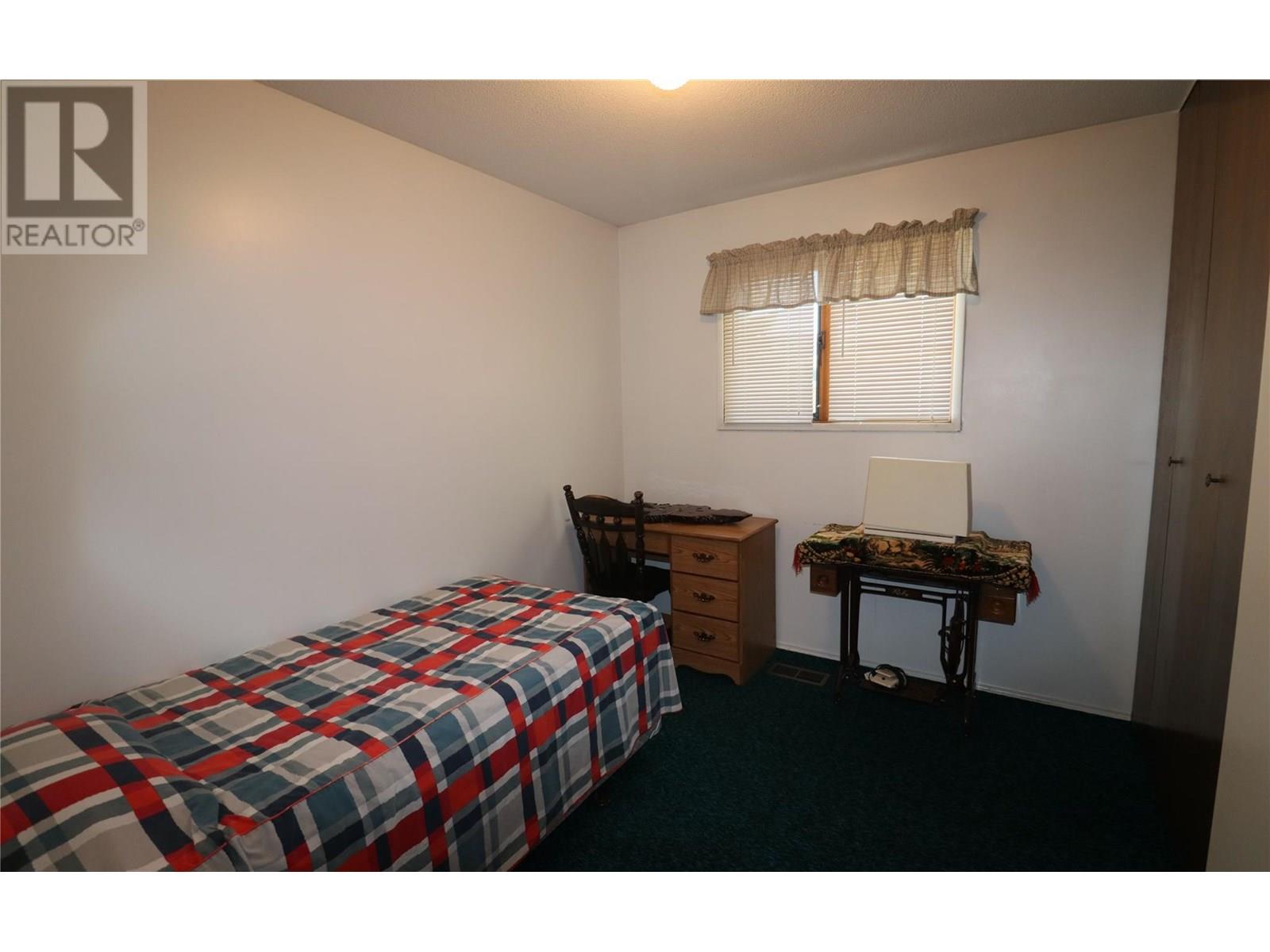 5750 Reservoir Road, Grand Forks