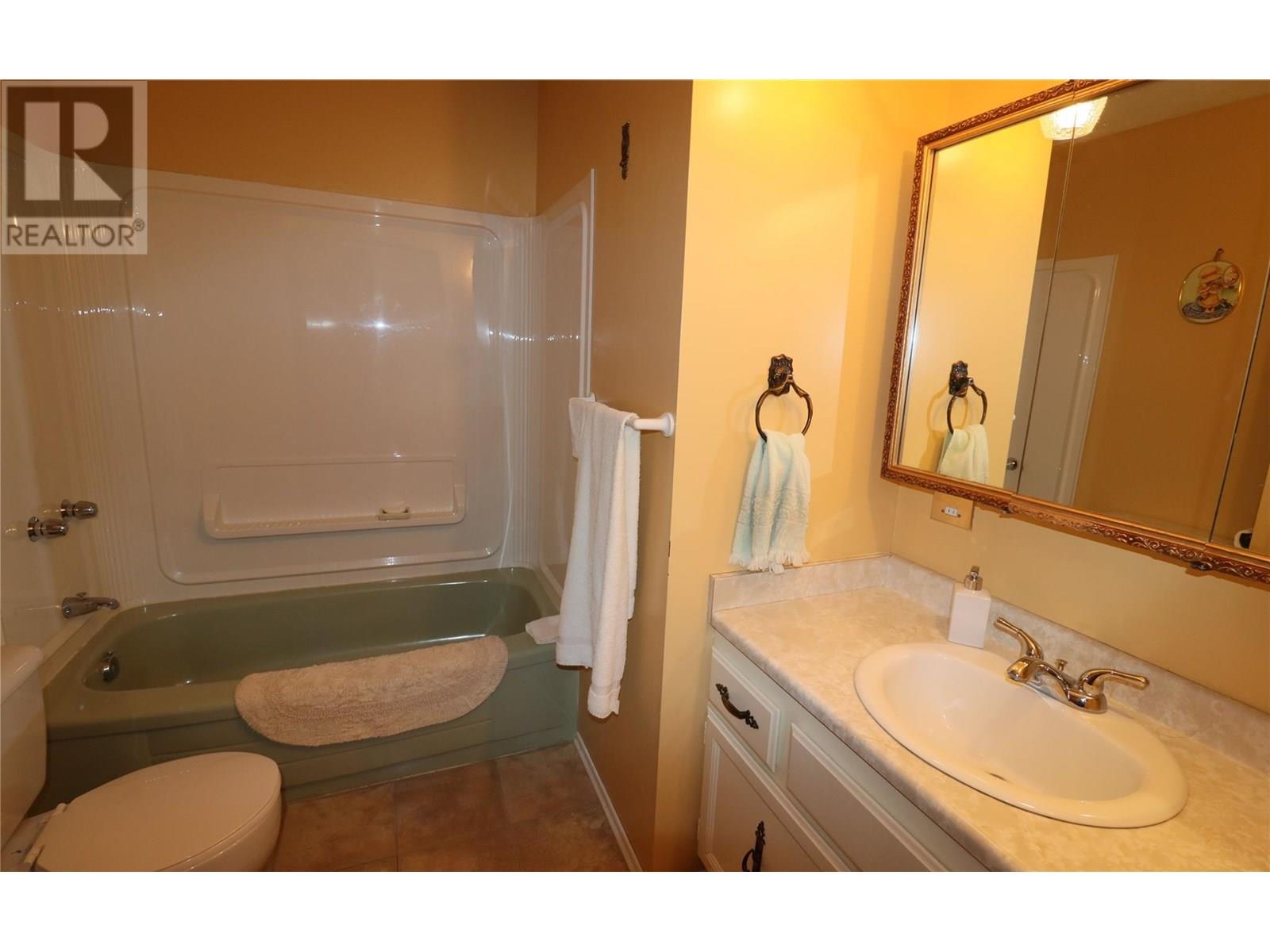 5750 Reservoir Road, Grand Forks