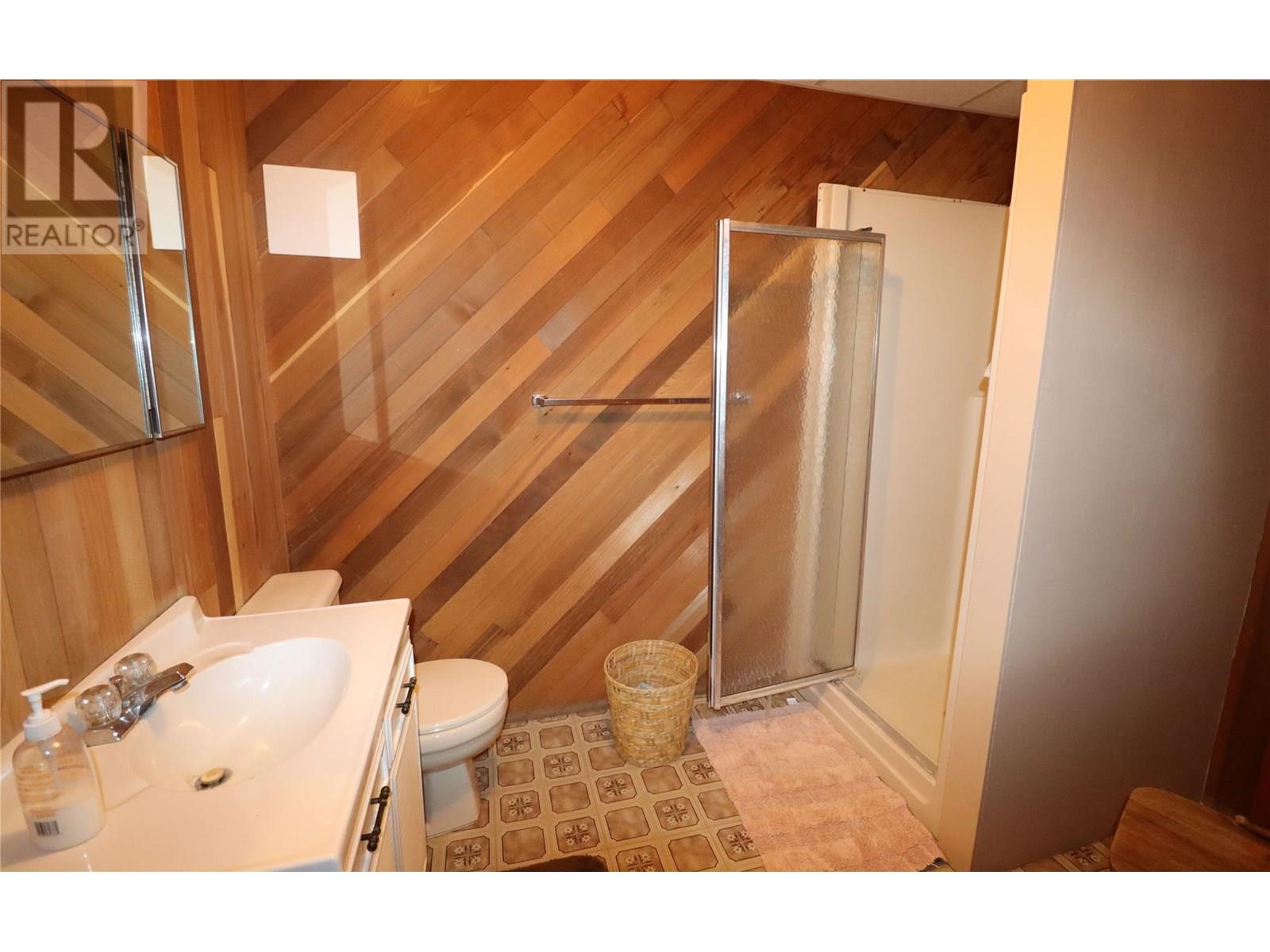 5750 Reservoir Road, Grand Forks