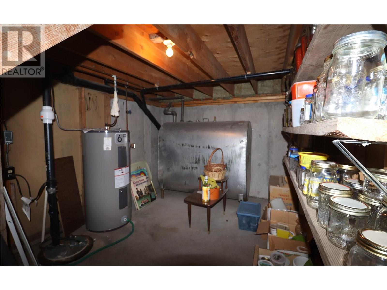 5750 Reservoir Road, Grand Forks