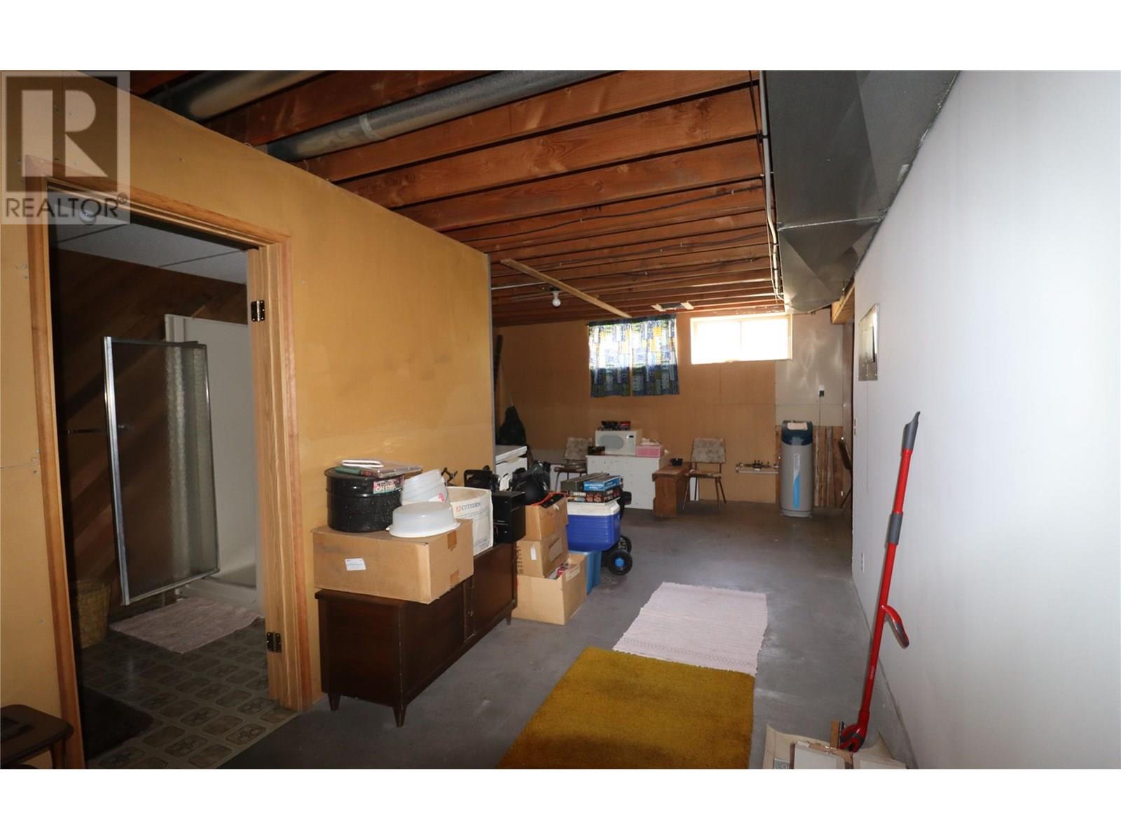 5750 Reservoir Road, Grand Forks