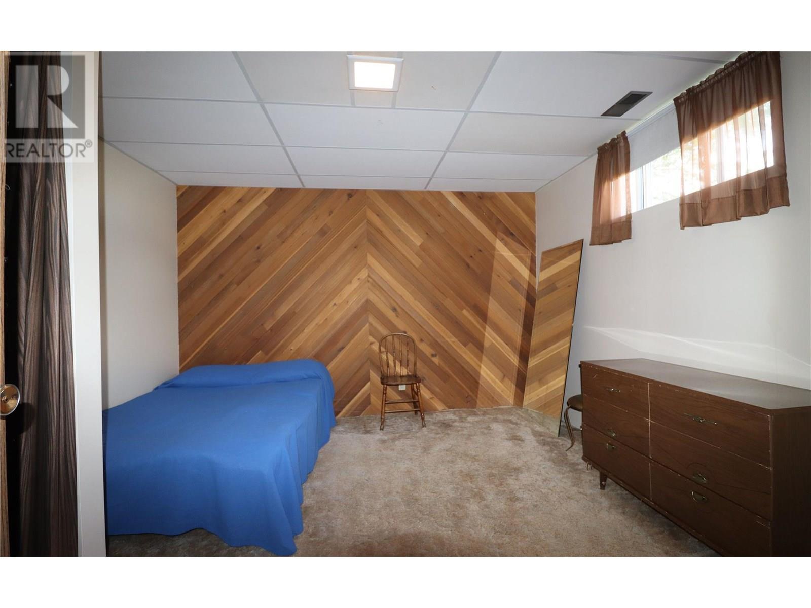 5750 Reservoir Road, Grand Forks