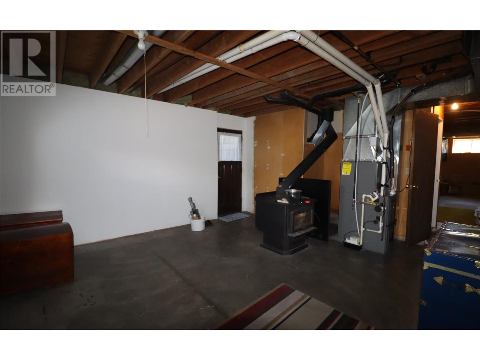 5750 Reservoir Road, Grand Forks