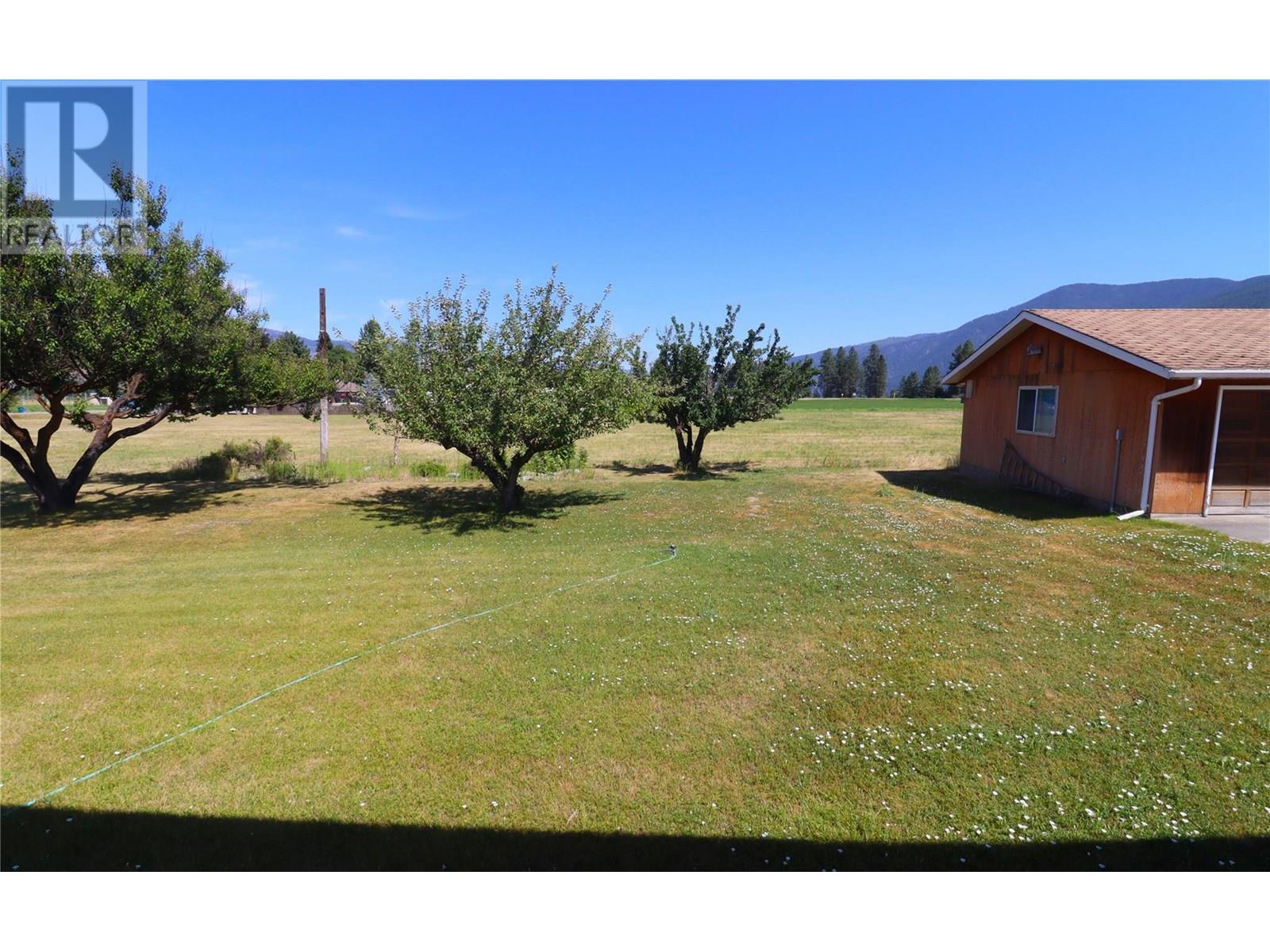 5750 Reservoir Road, Grand Forks