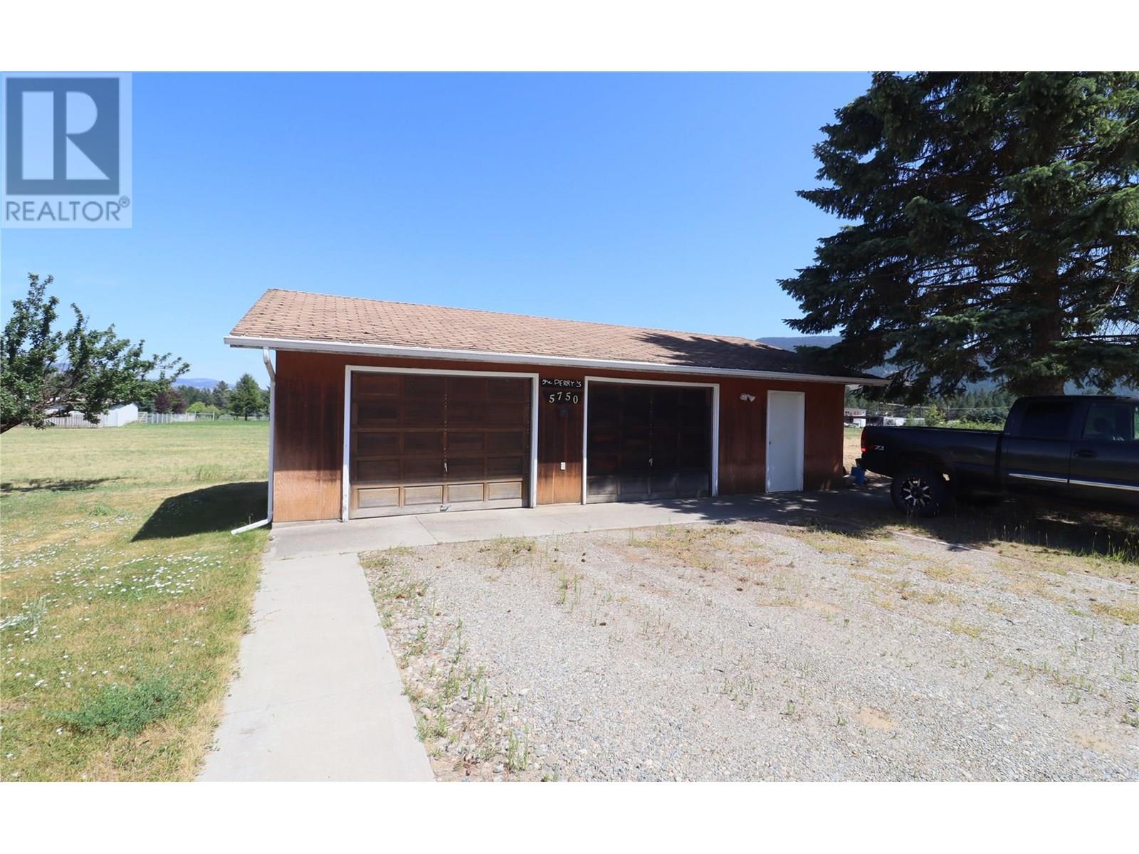 5750 Reservoir Road, Grand Forks