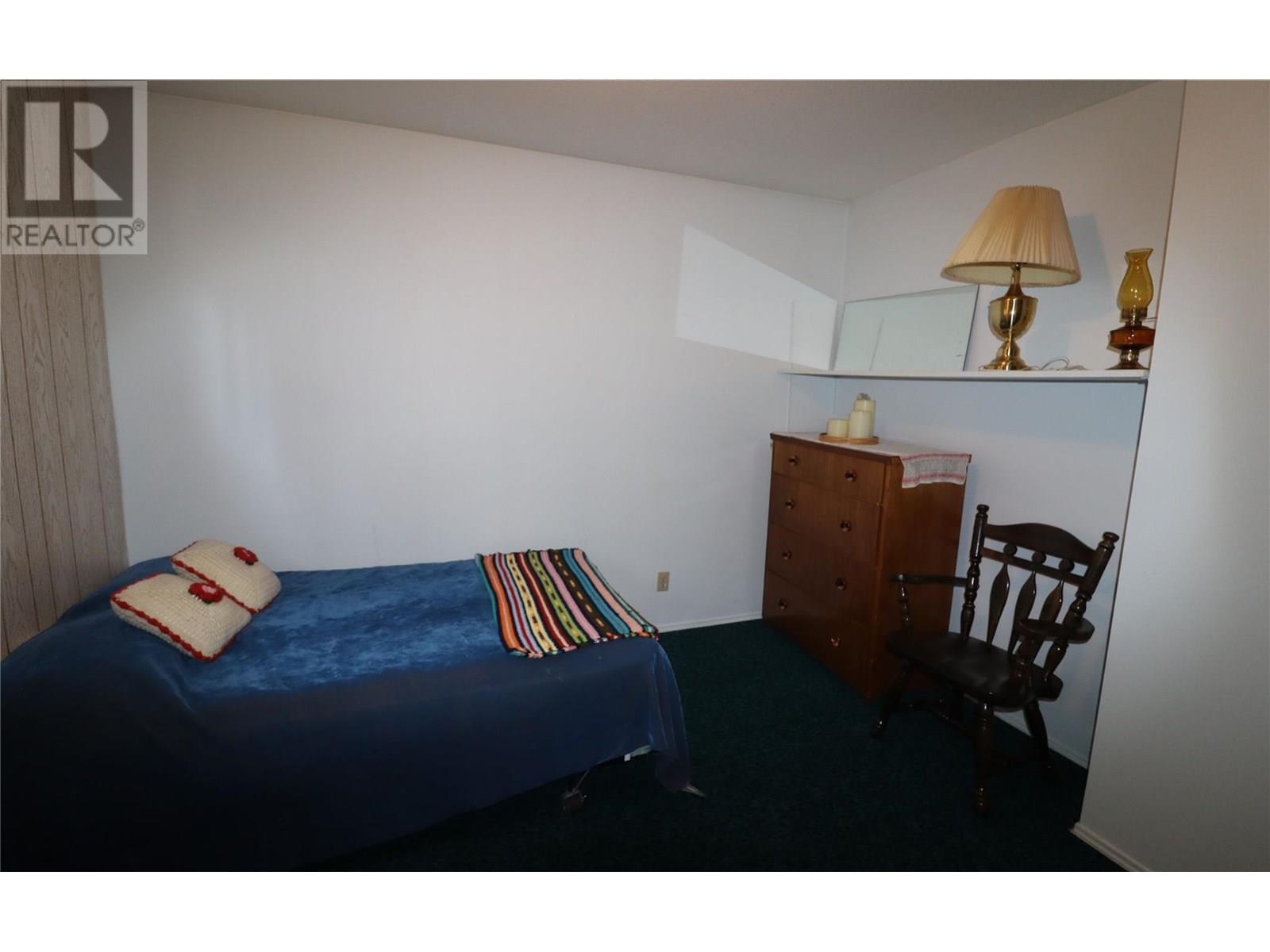 5750 Reservoir Road, Grand Forks