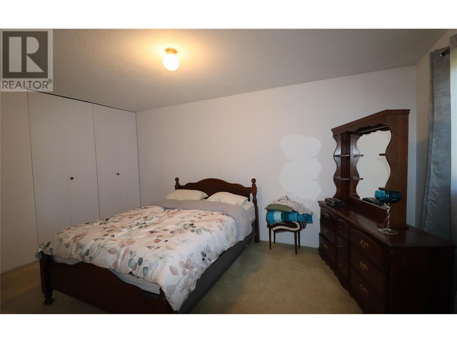 5750 Reservoir Road, Grand Forks