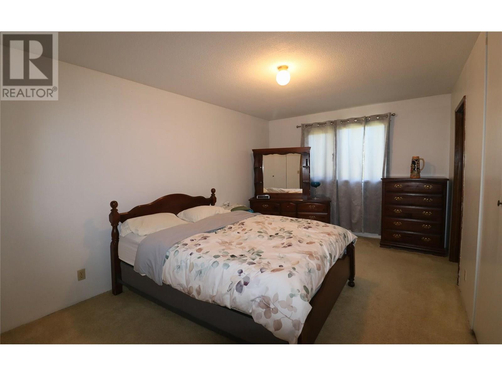 5750 Reservoir Road, Grand Forks