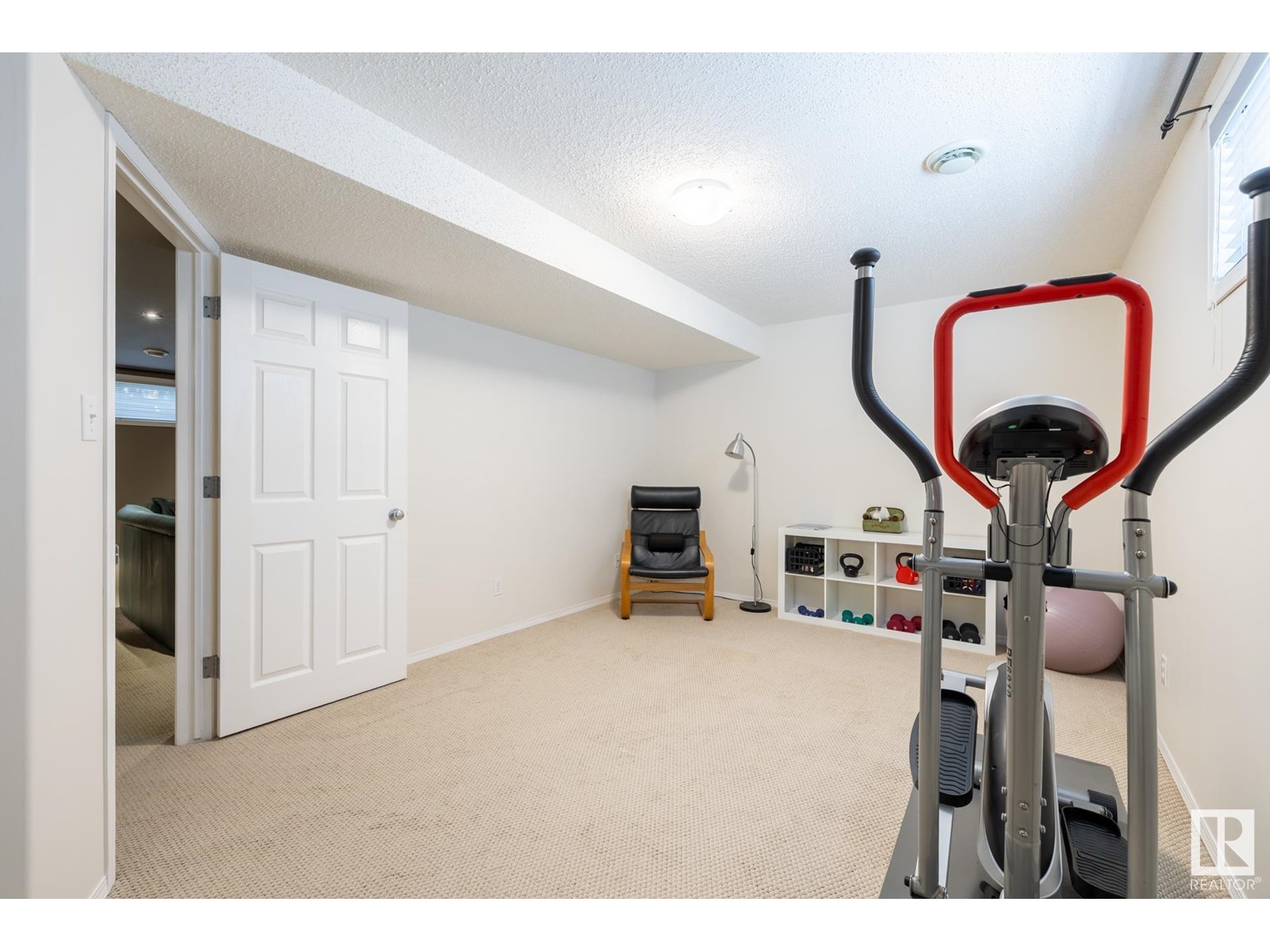 Photo 56 of 357 Blackburn Dr E Sw, Edmonton AB