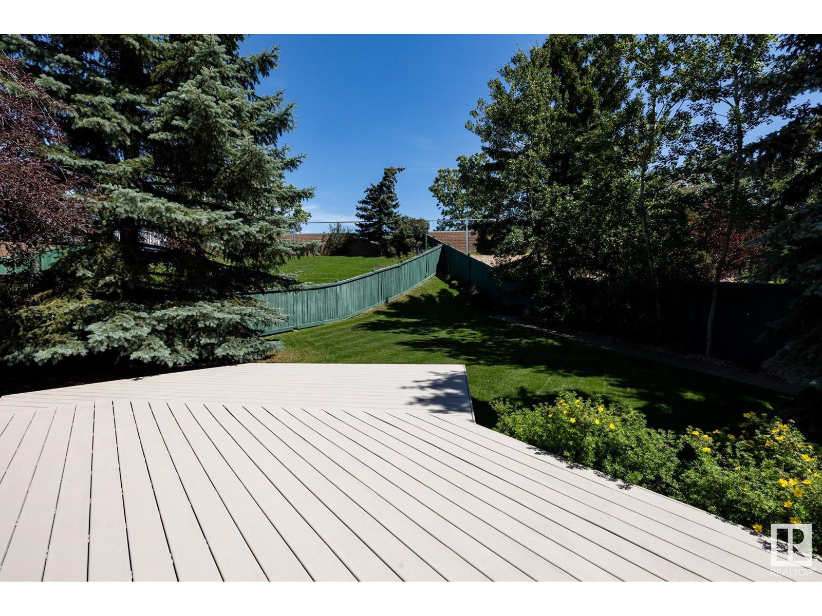 Photo 22 of 357 Blackburn Dr E Sw, Edmonton AB