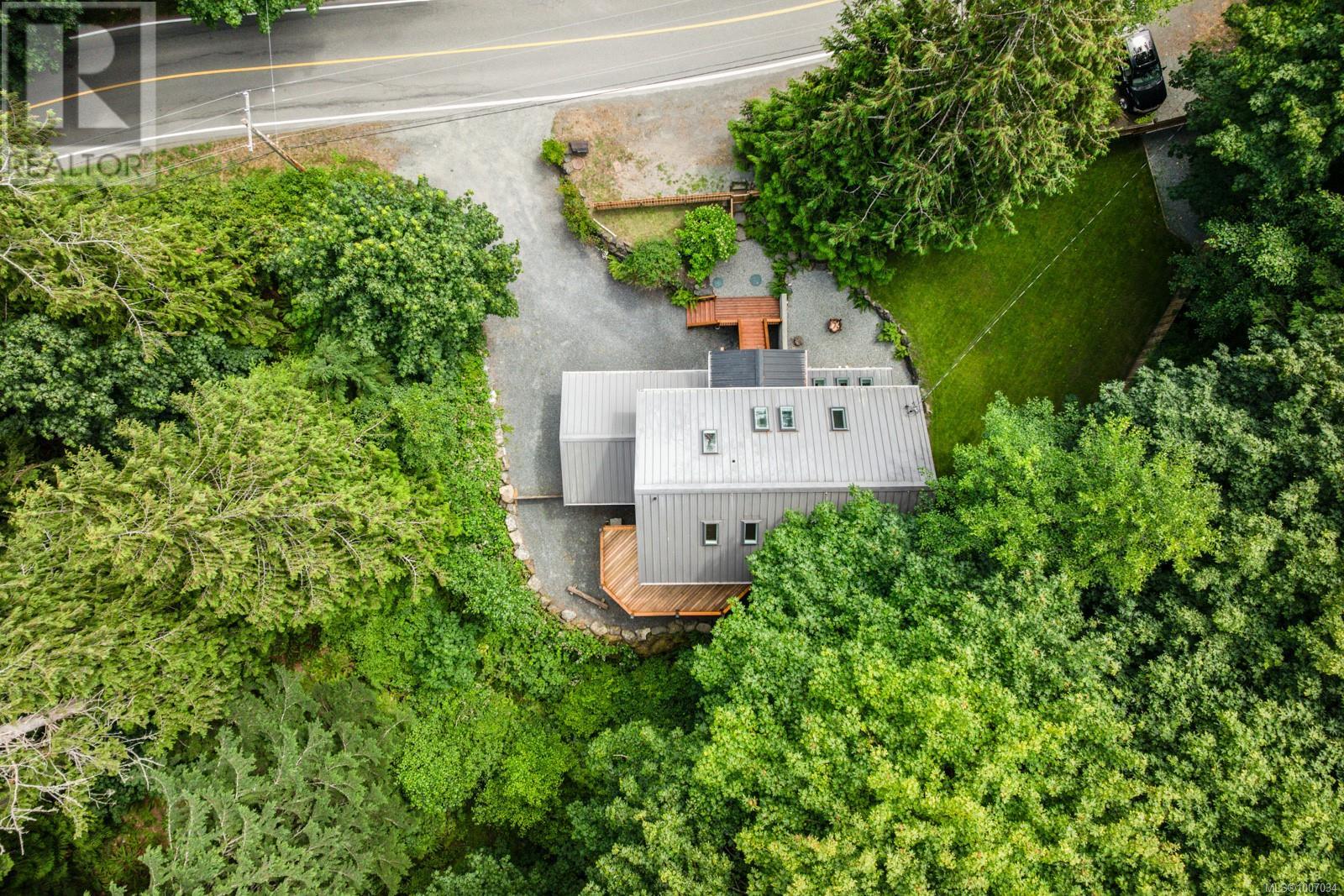 Photo 11 of 2590 Sooke River Rd, Sooke BC