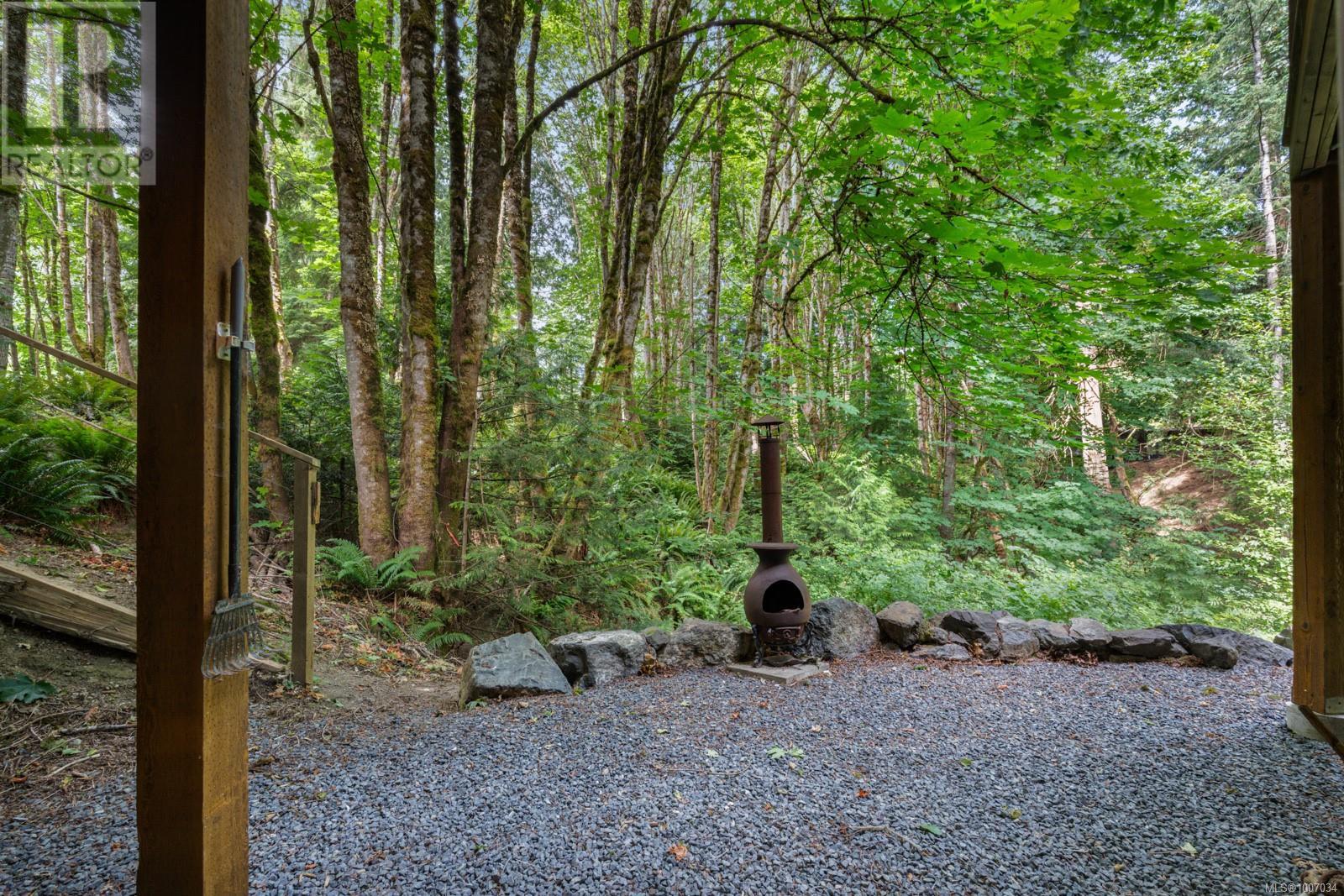 Photo 26 of 2590 Sooke River Rd, Sooke BC