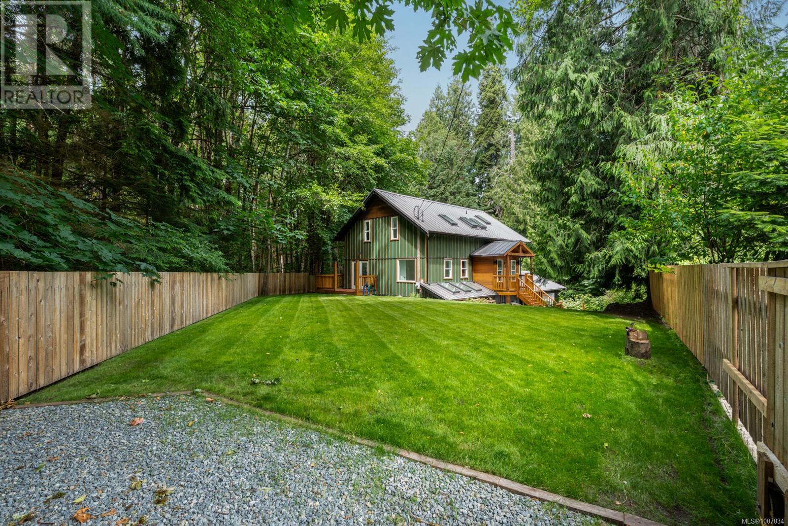 Photo 36 of 2590 Sooke River Rd, Sooke BC