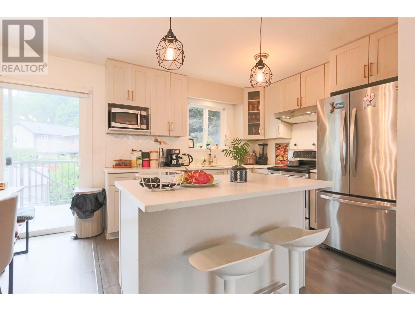Photo 11 of 1890 Bow Drive, Coquitlam BC