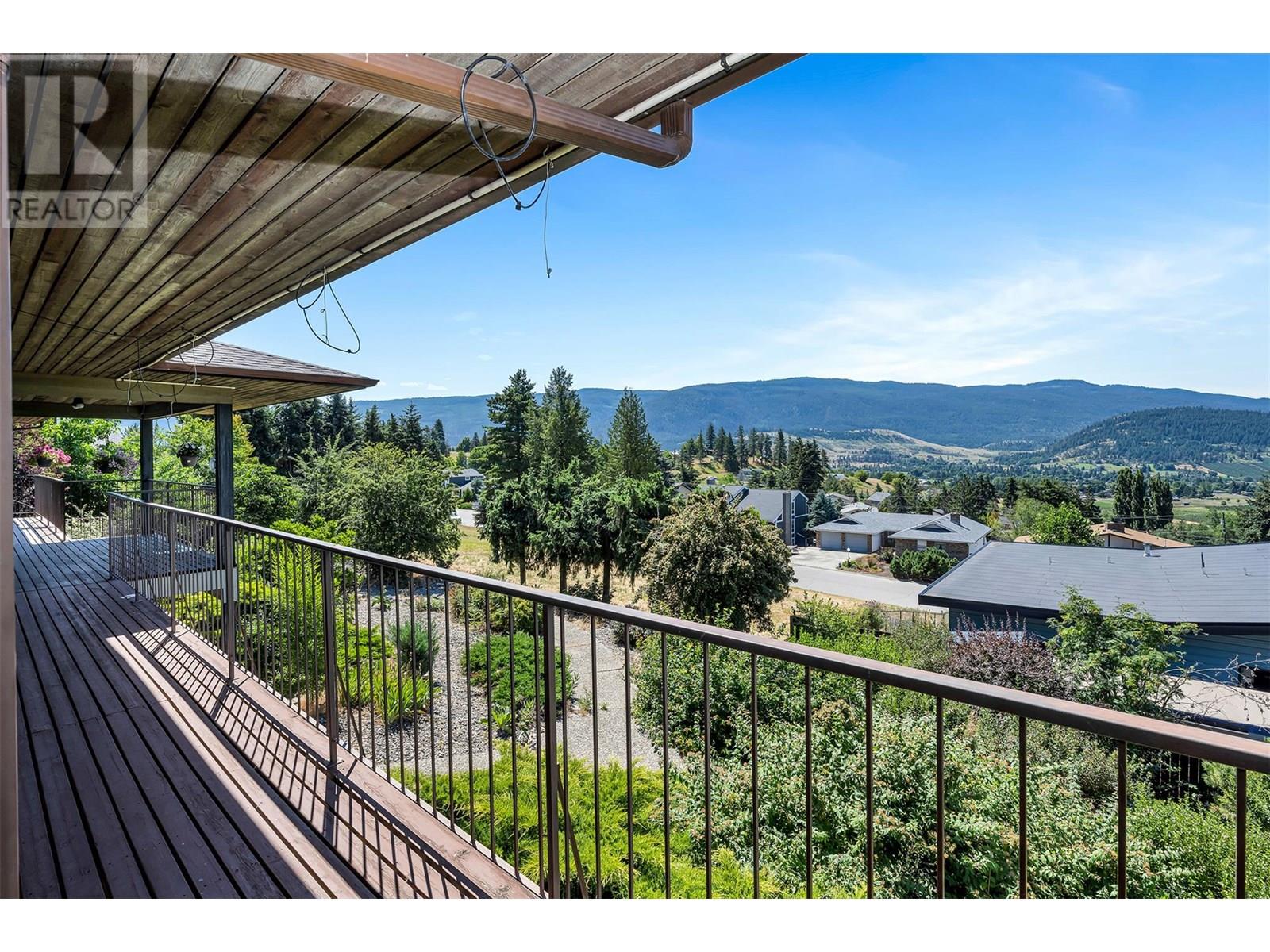460 Crestview Drive, Coldstream
