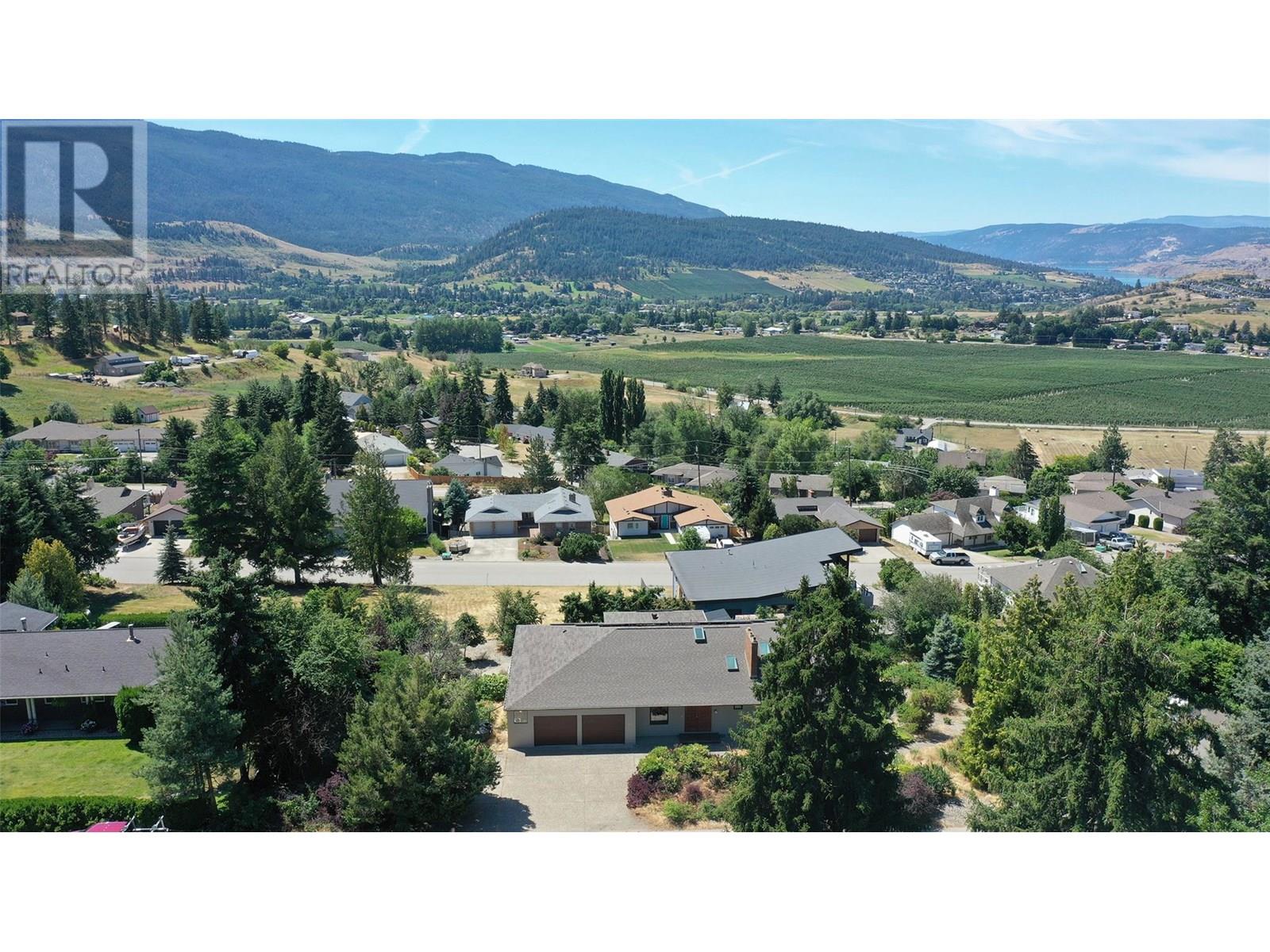 460 Crestview Drive, Coldstream