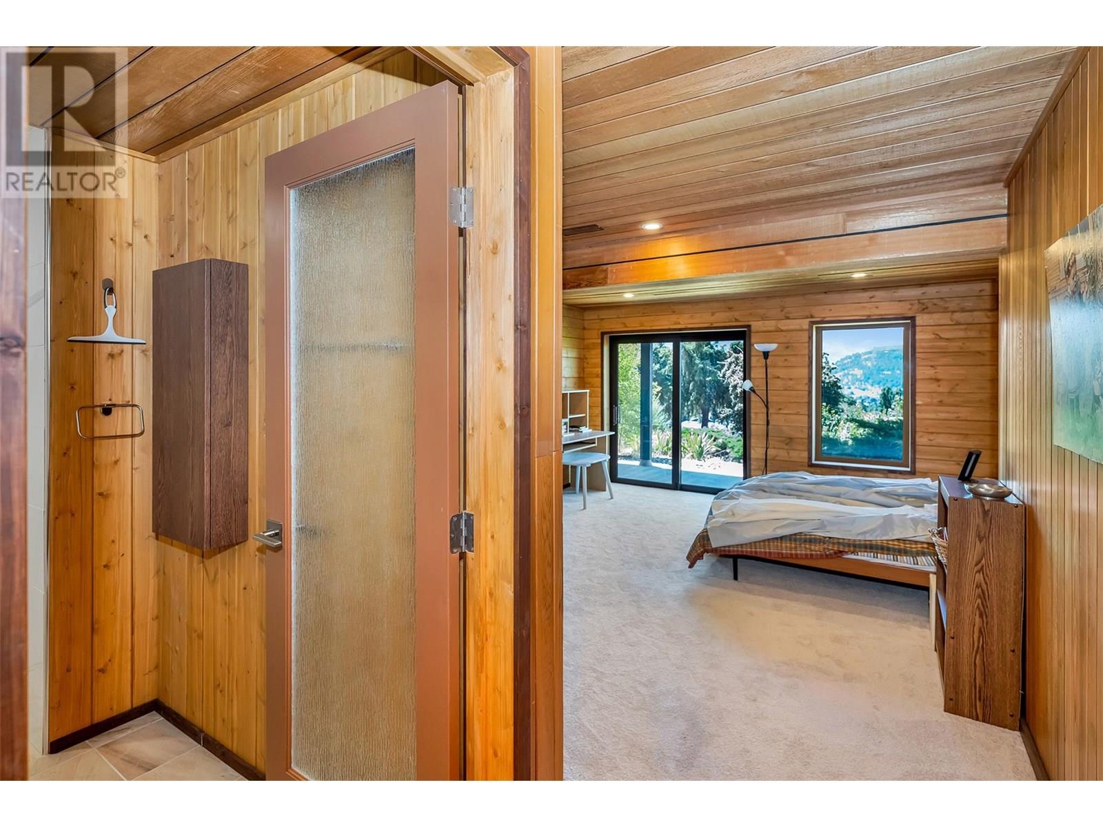 460 Crestview Drive, Coldstream