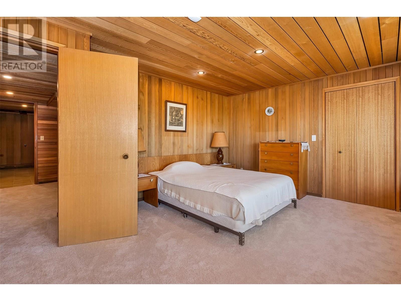 460 Crestview Drive, Coldstream