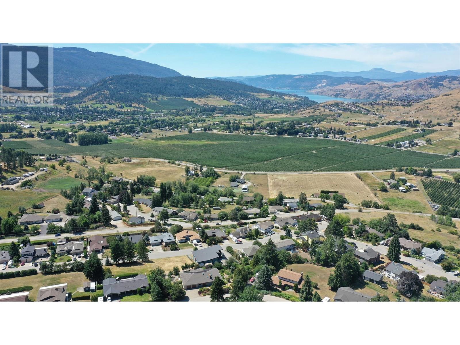 460 Crestview Drive, Coldstream