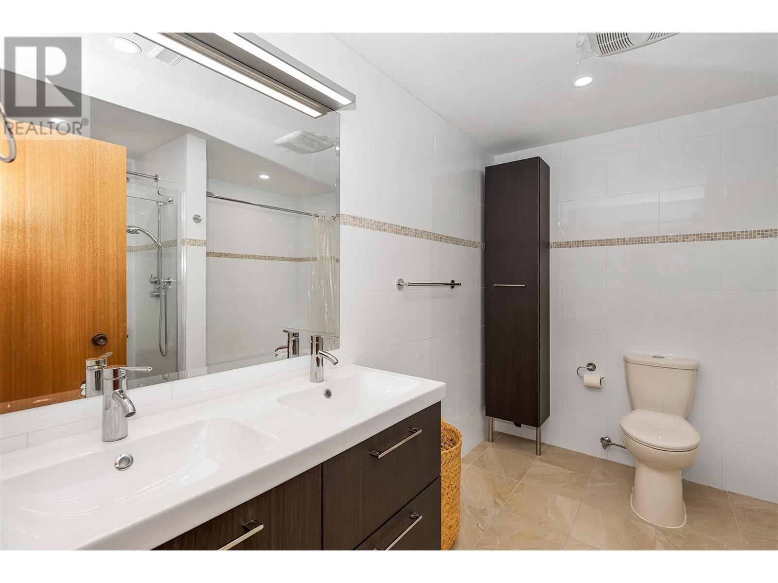 460 Crestview Drive, Coldstream