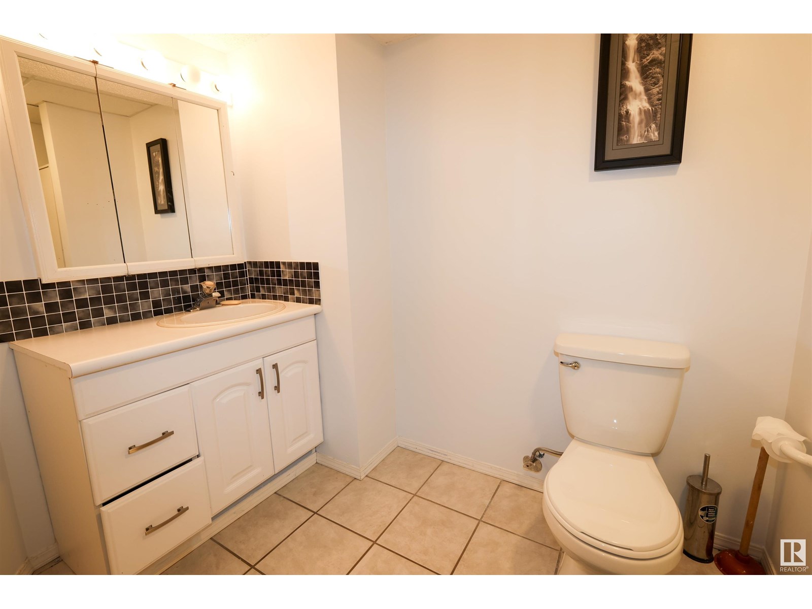 Photo 20 of 14009 30 St Nw, Edmonton AB