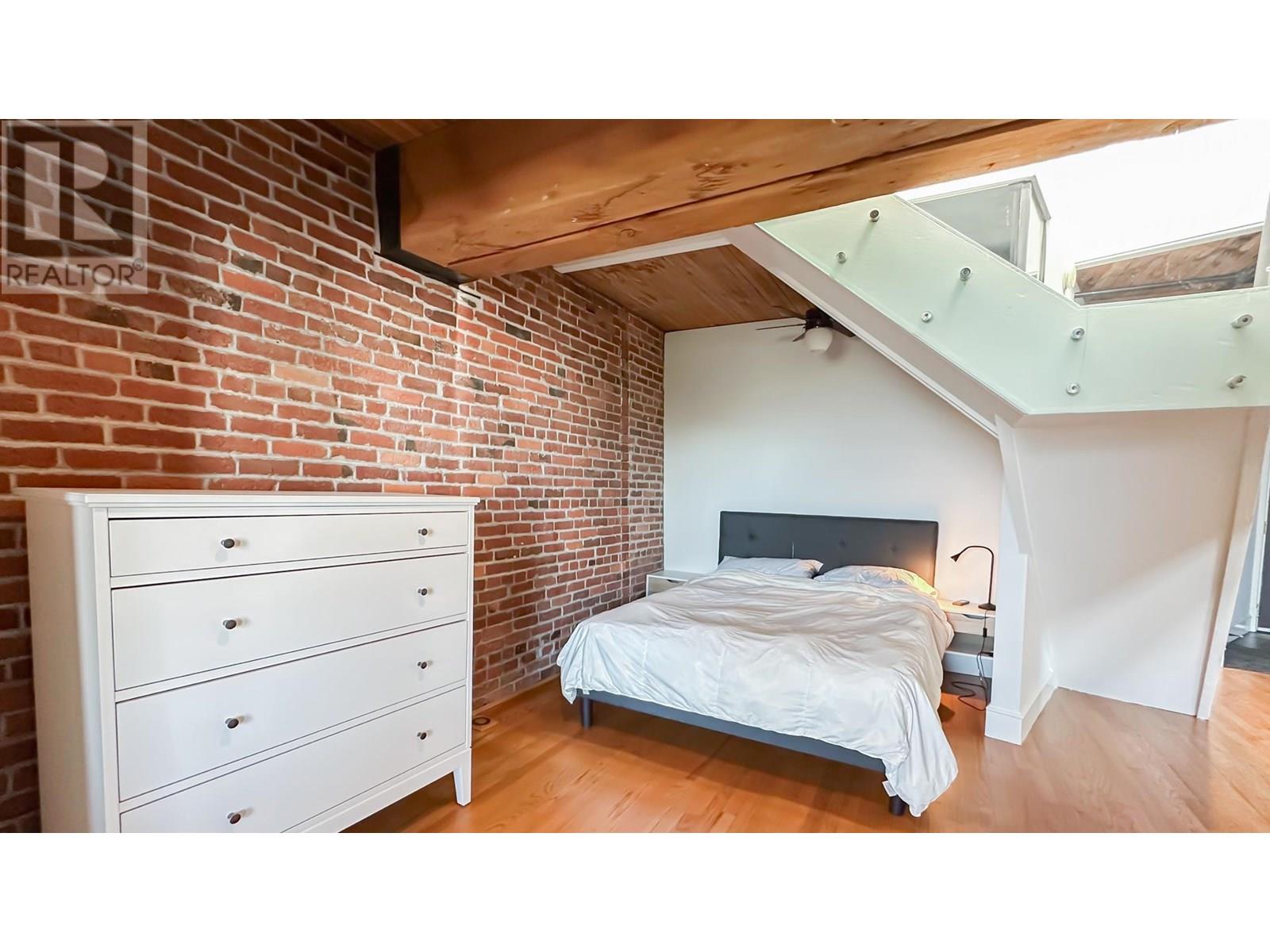 Photo 14 of 702 41 Alexander Street, Vancouver BC