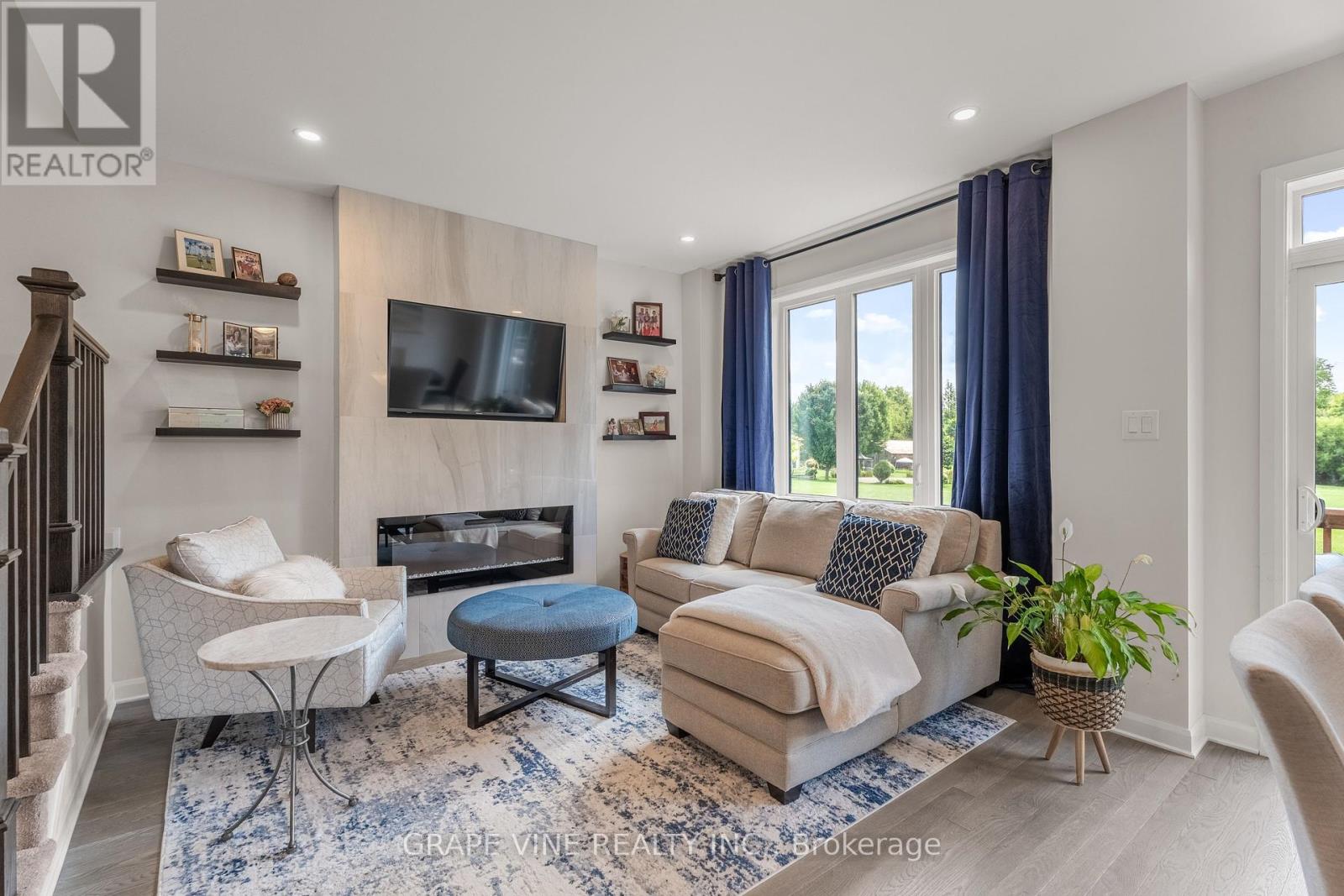 Photo 15 of 148 Attwell Private, Ottawa ON