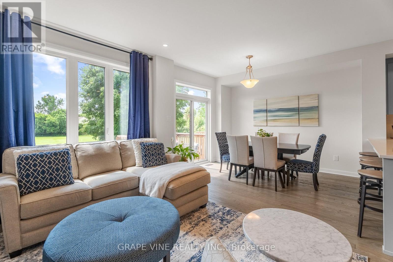 Photo 17 of 148 Attwell Private, Ottawa ON