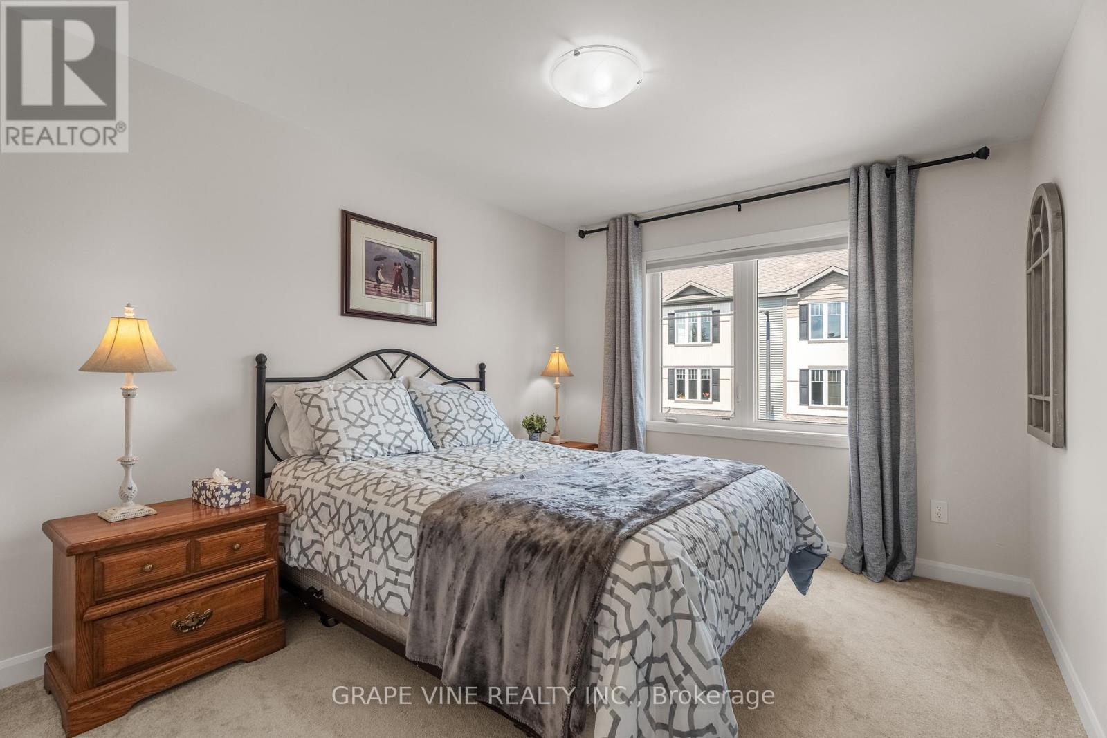 Photo 24 of 148 Attwell Private, Ottawa ON