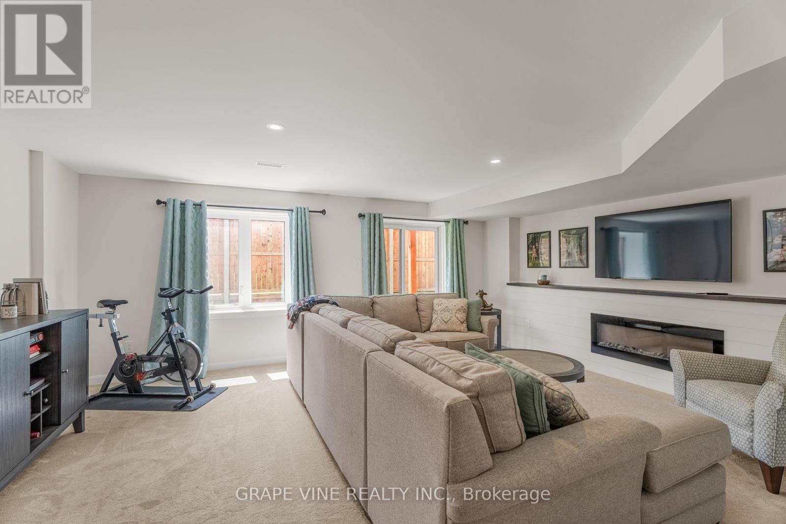 Photo 30 of 148 Attwell Private, Ottawa ON