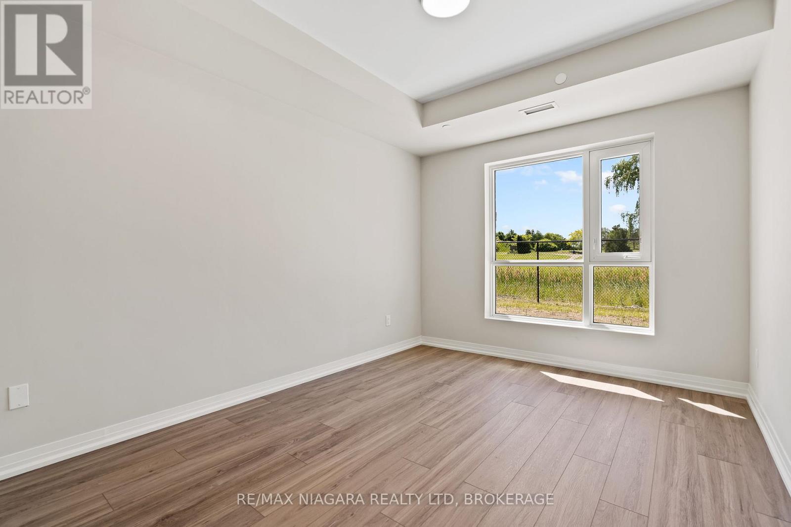 Photo 22 of Gl 07 50 Herrick Avenue, St Catharines ON