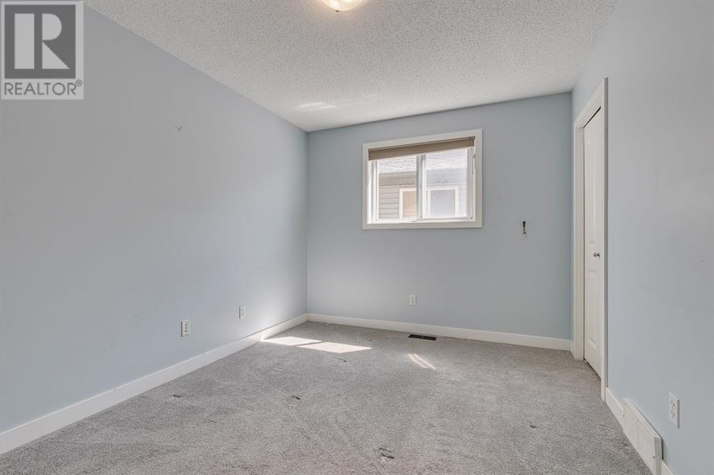 Single Family House for Sale in  Covecreek Close NE Coventry Hills Calgary 