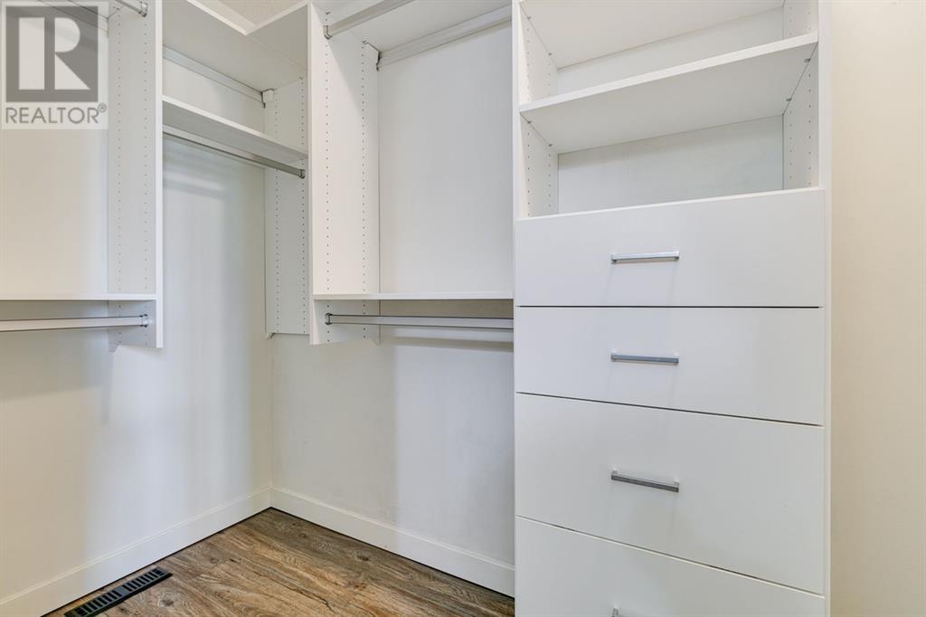 Single Family House for Sale in  Covecreek Close NE Coventry Hills Calgary 