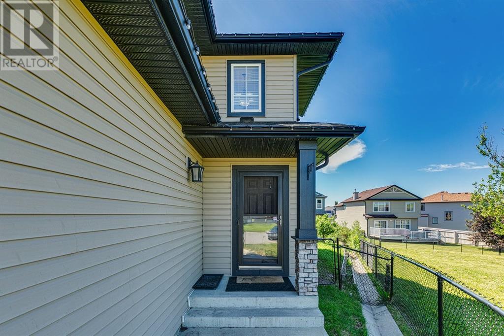 Single Family House for Sale in  Covecreek Close NE Coventry Hills Calgary 