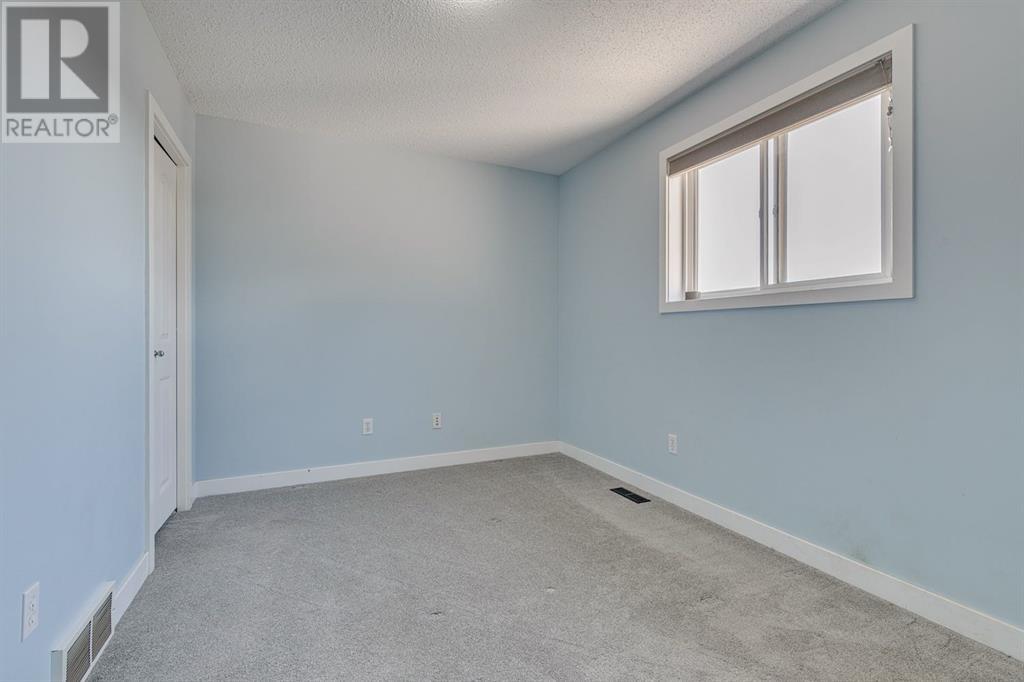Single Family House for Sale in  Covecreek Close NE Coventry Hills Calgary 