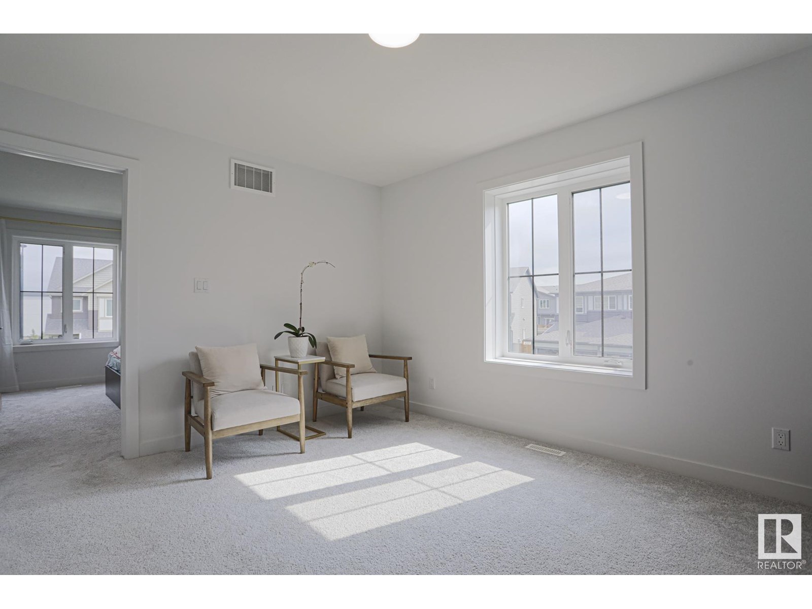 Photo 18 of 1736 Plum Cr Sw, Edmonton AB
