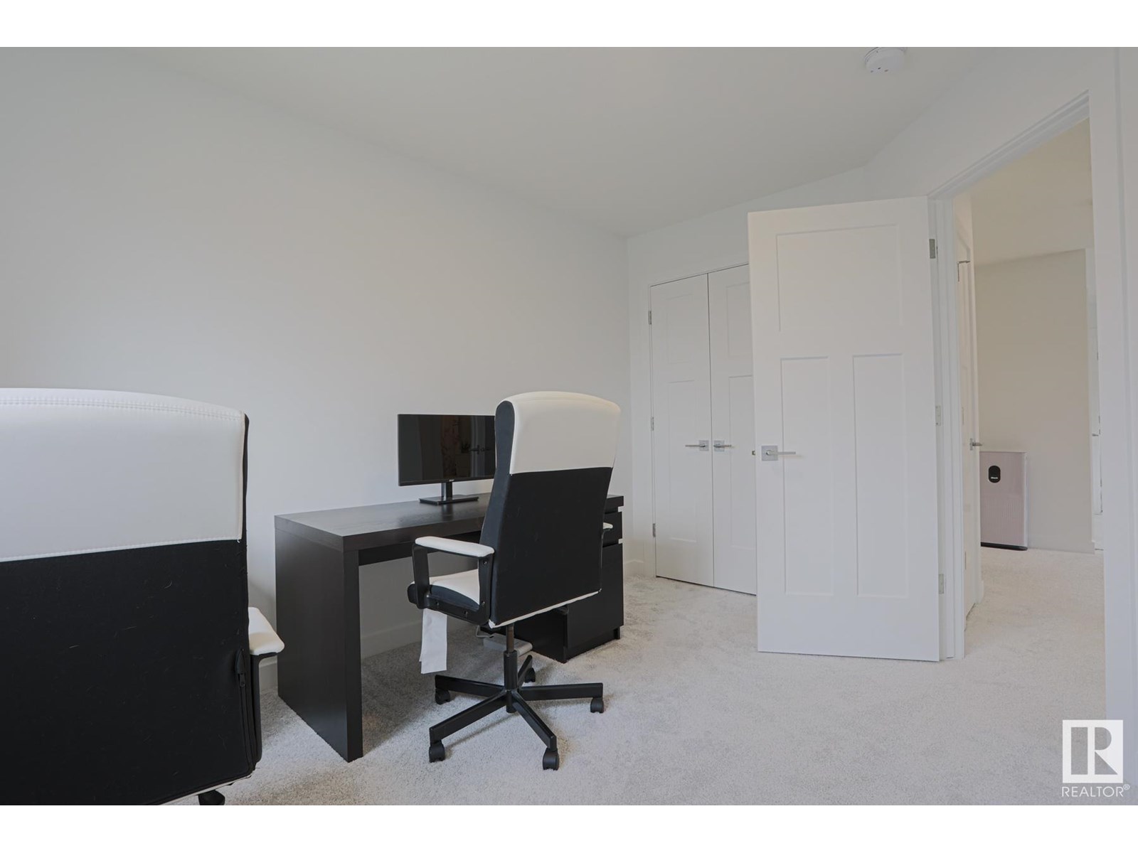 Photo 20 of 1736 Plum Cr Sw, Edmonton AB