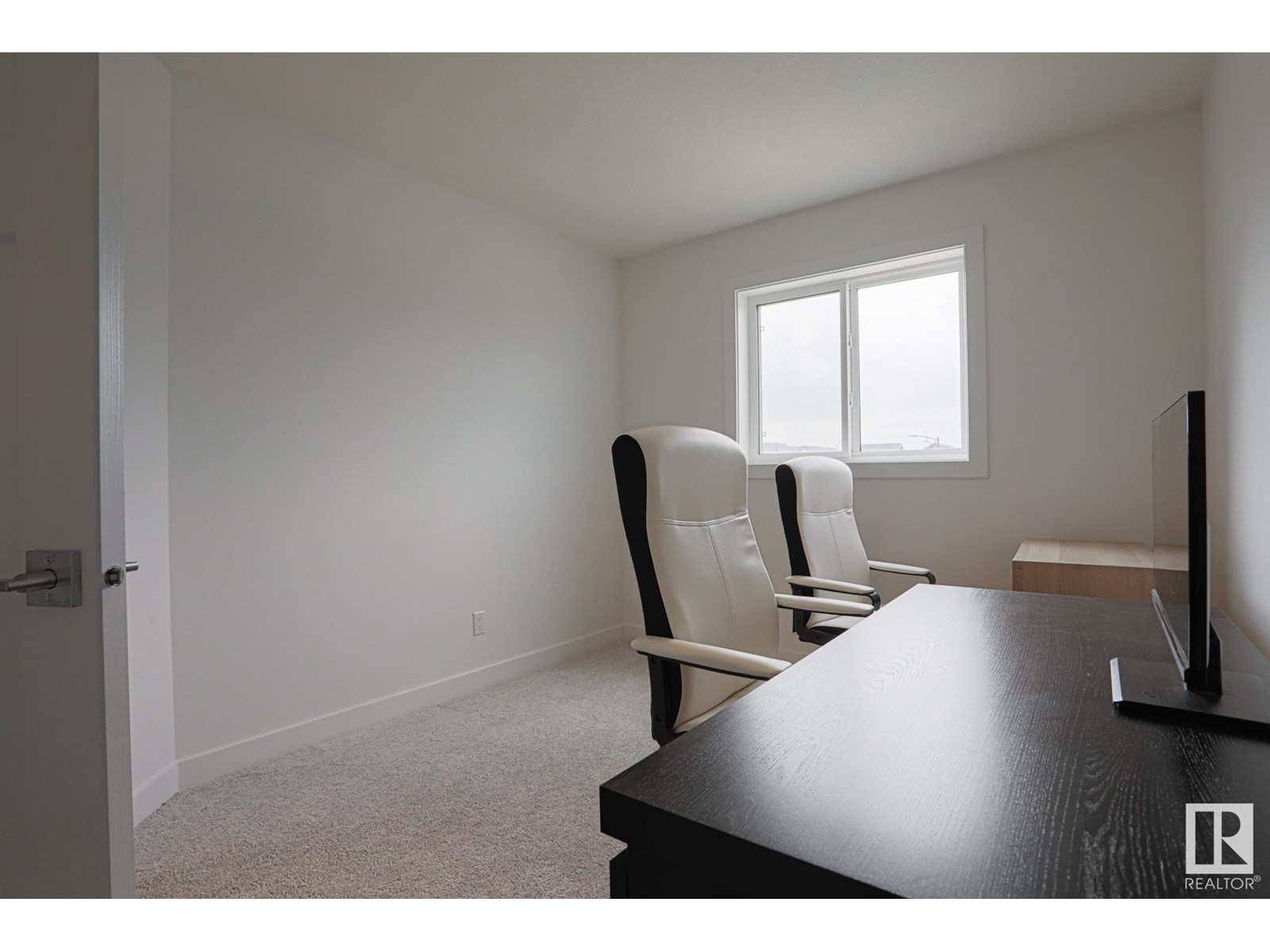 Photo 23 of 1736 Plum Cr Sw, Edmonton AB