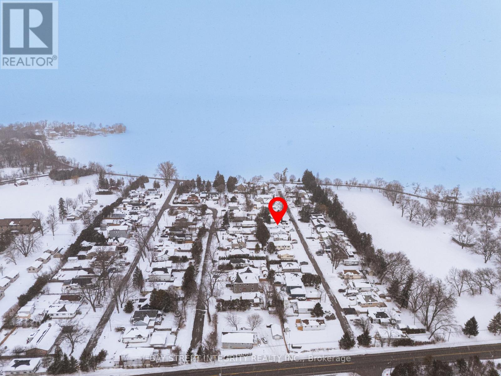 Photo 16 of 74 De La Salle Boulevard, Georgina ON