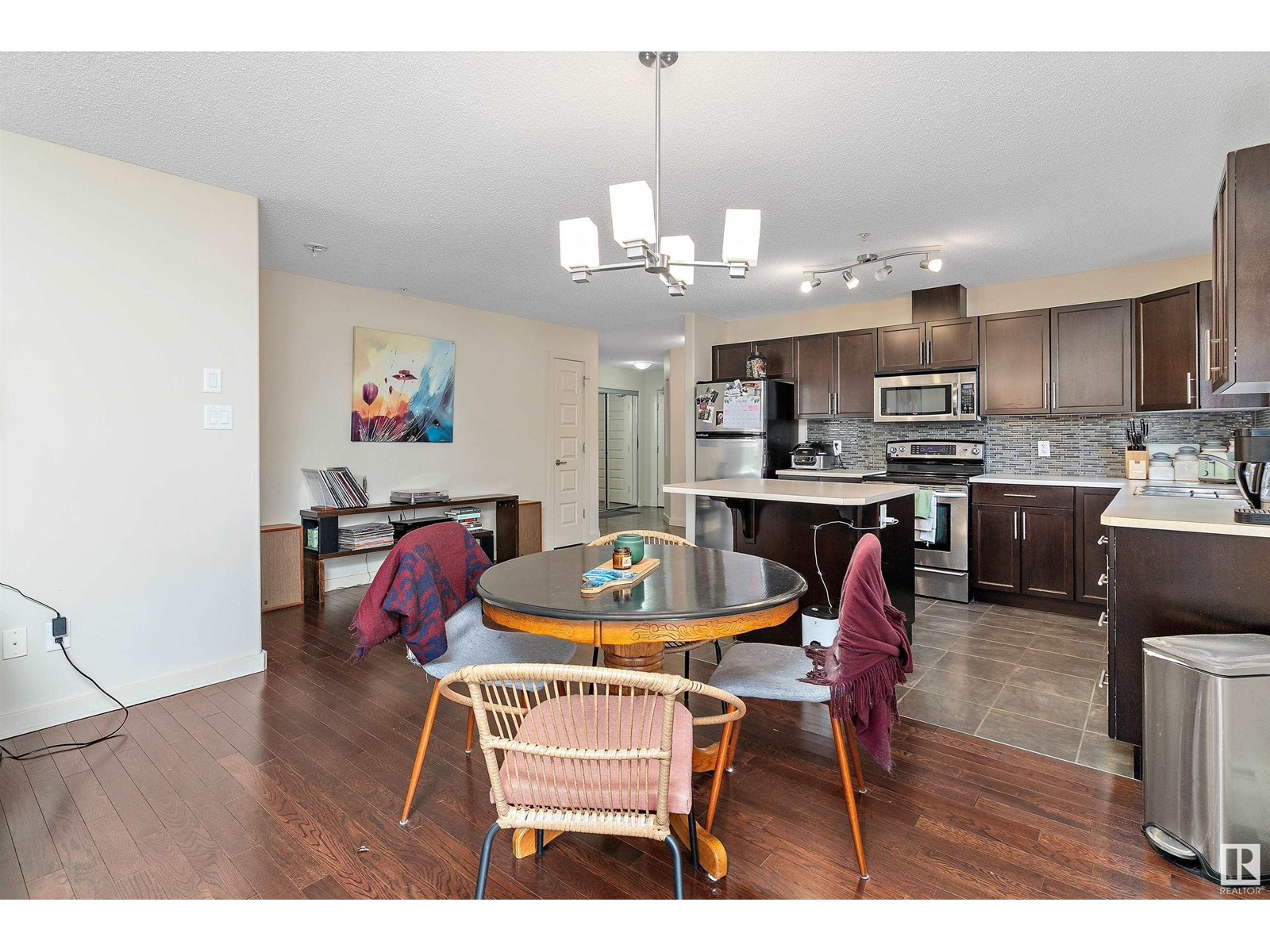 Photo 9 of 132 11603 Ellerslie Rd Sw, Edmonton AB