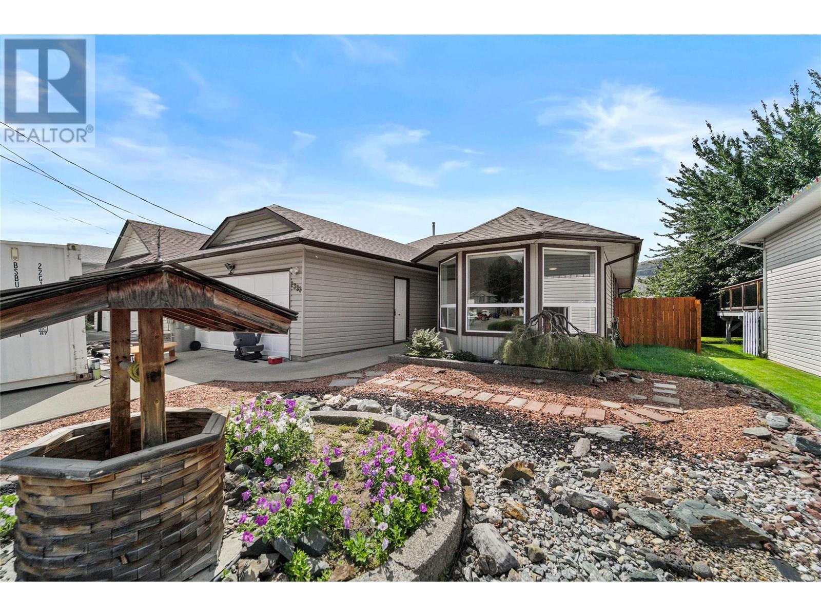 Photo 10 of 2393 Fleetwood Avenue, Kamloops BC