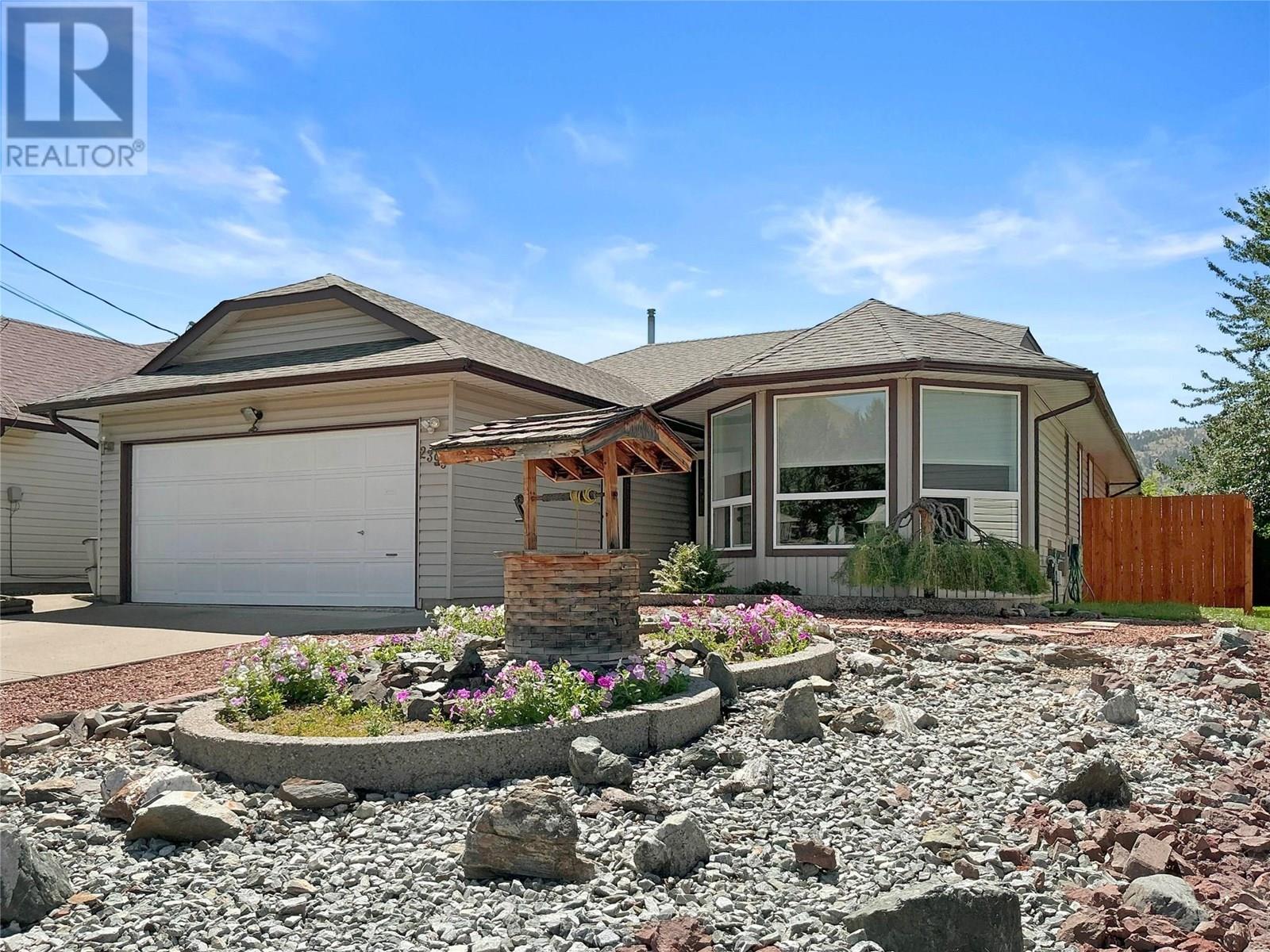Photo 8 of 2393 Fleetwood Avenue, Kamloops BC