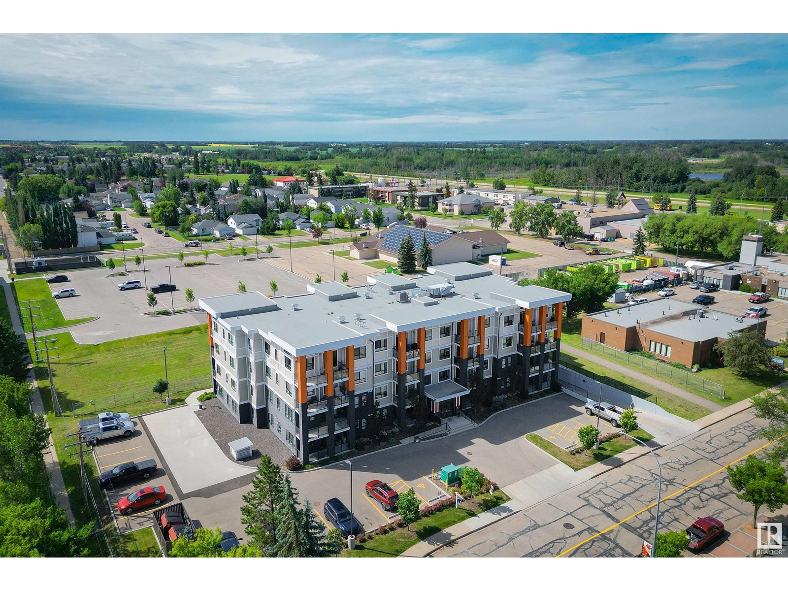 Photo 42 of 308 17 Columbia Av, Devon AB