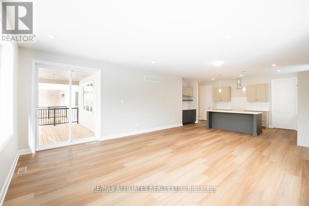 Photo 13 of 103 Rabb Street, Smiths Falls ON