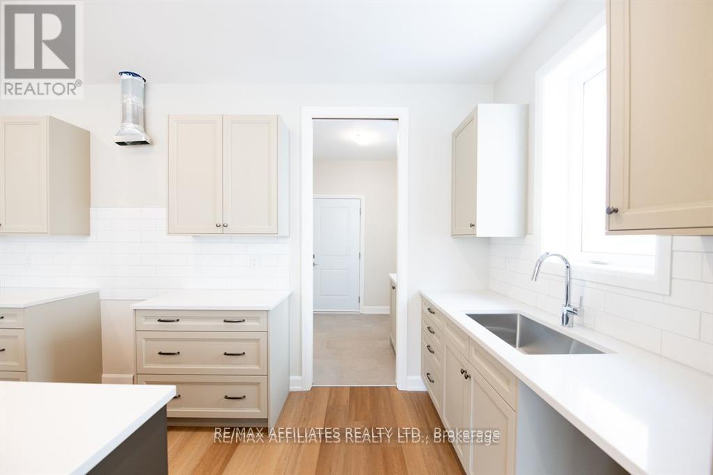 Photo 16 of 103 Rabb Street, Smiths Falls ON